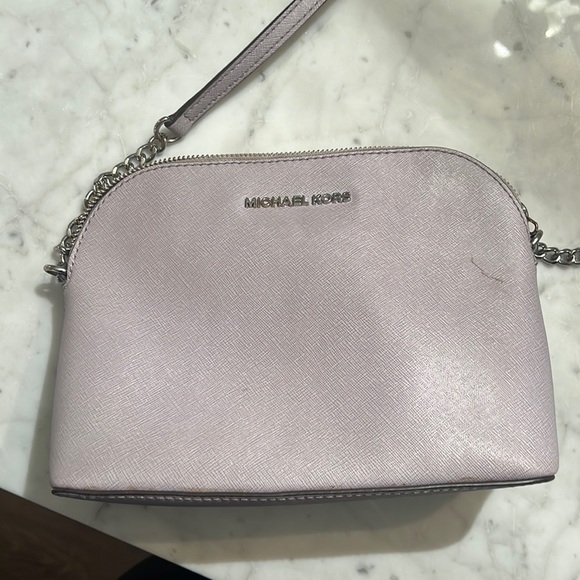 Michale Kors Purse in Lilac - Picture 1 of 5